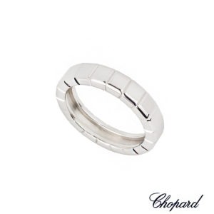 Chopard 18k White Gold Ice Cube Ring 82/7407 Chopard 18k White Gold Ice Cube Ring 82/7407